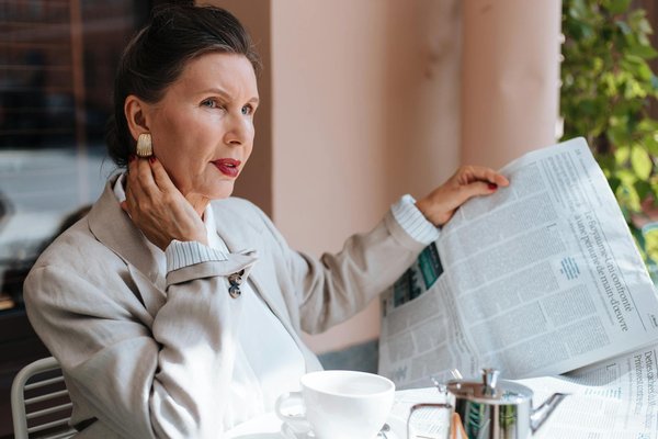 Descubra maneiras criativas de transformar seu visual com uma camiseta estampada